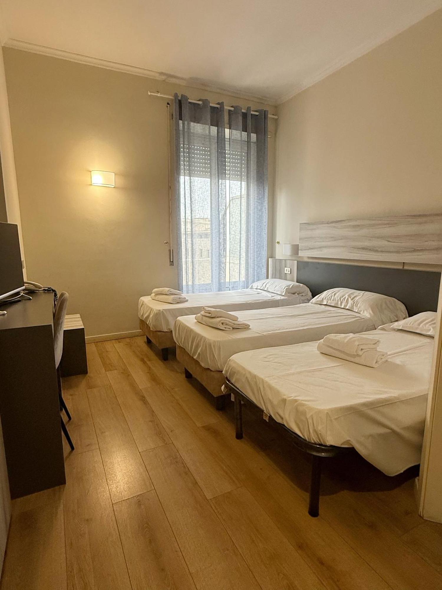 Laura 3* Roma